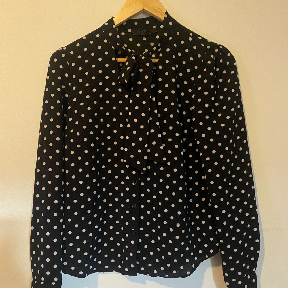 Polka-dot long sleeve blouse